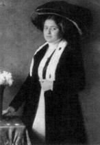 Sestra Elli v roce 1910