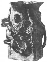 Džbán s reliéfní ženskou postavou podle Degase
