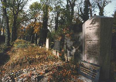 Hrob Franze Kafky na Olšanském hřbitově v Praze